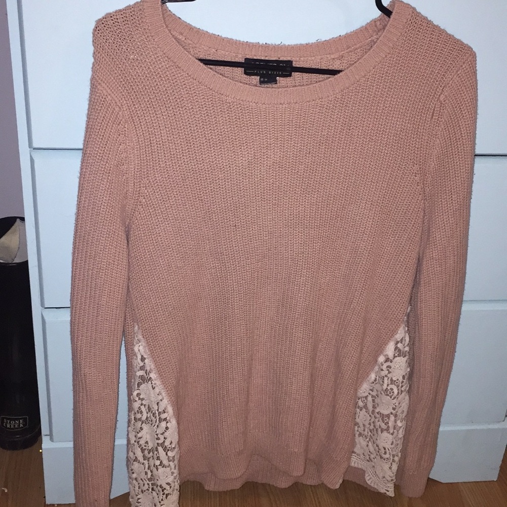 A plus size 1X sweater